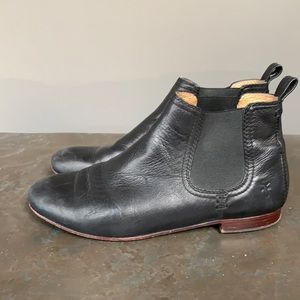 Frye Chelsea booties size 9